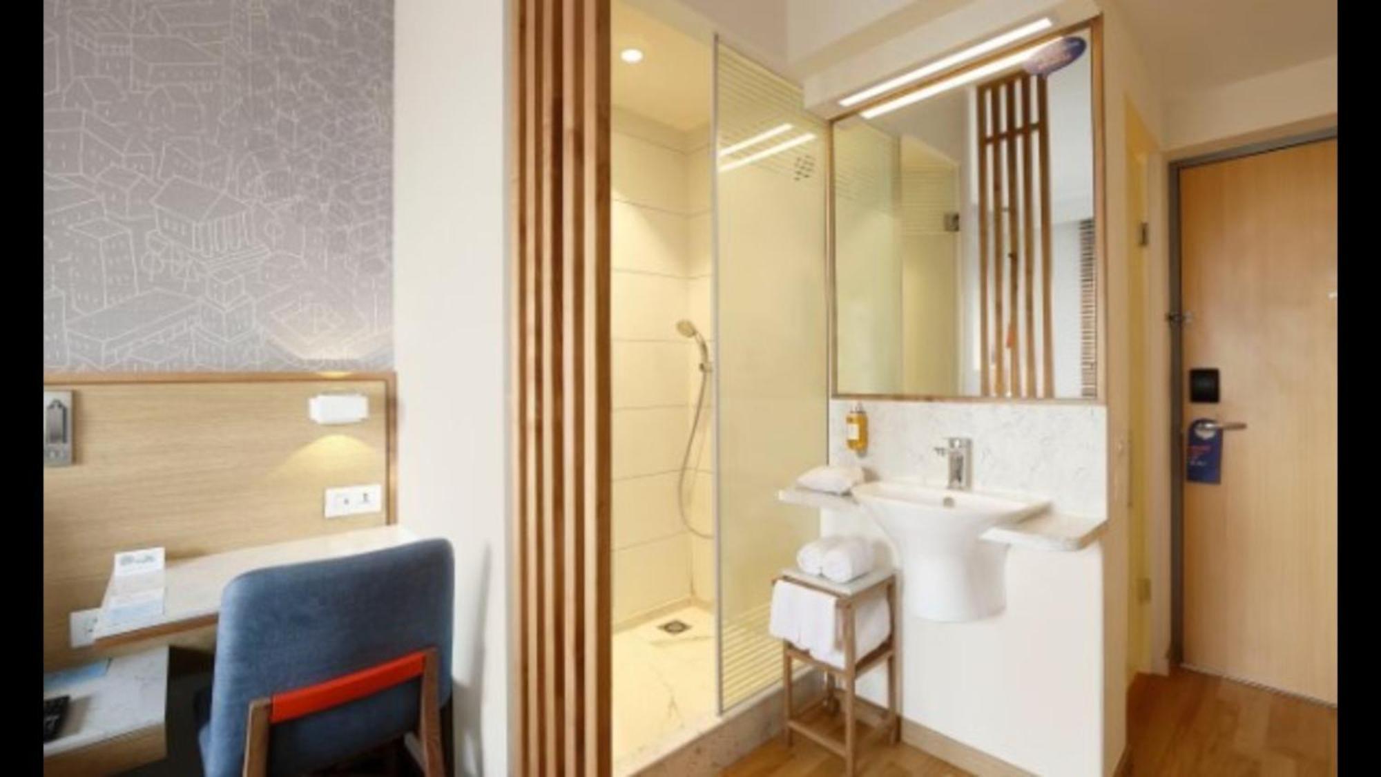 Holiday Inn Express Kolkata New Town By Ihg Exterior photo
